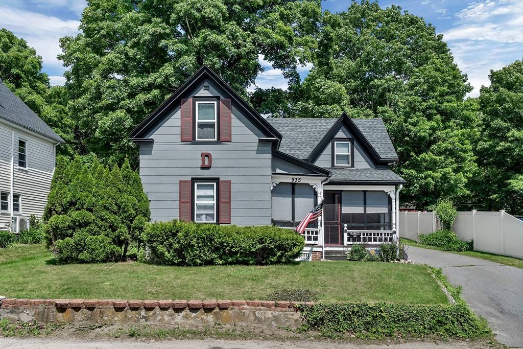North Attleboro, MA 02760,935 Mount Hope Street
