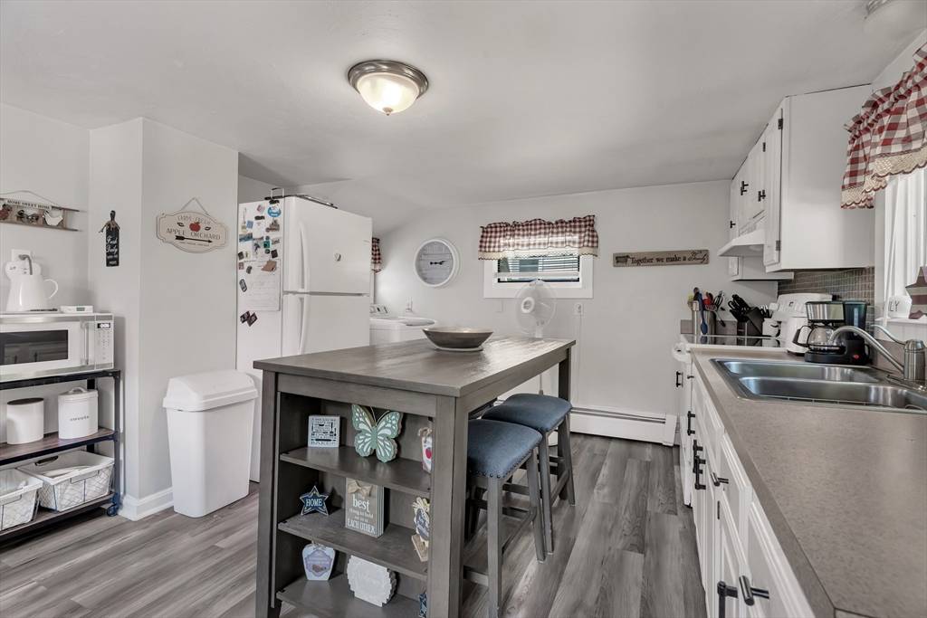 North Attleboro, MA 02760,935 Mount Hope Street