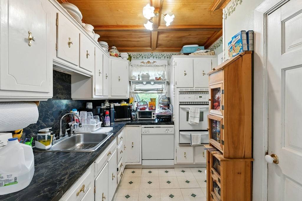 Medford, MA 02155,62 Monument St