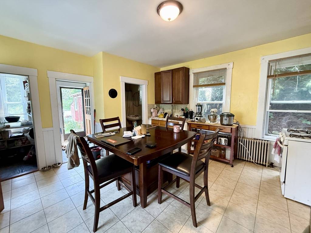 Fitchburg, MA 01420,156 Sanborn St