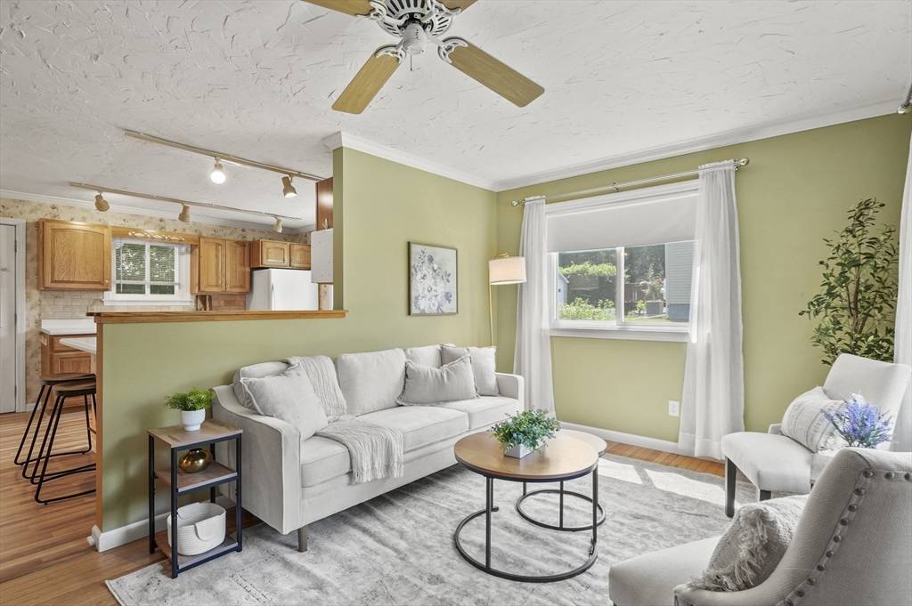 Westborough, MA 01581,11 Robin Road
