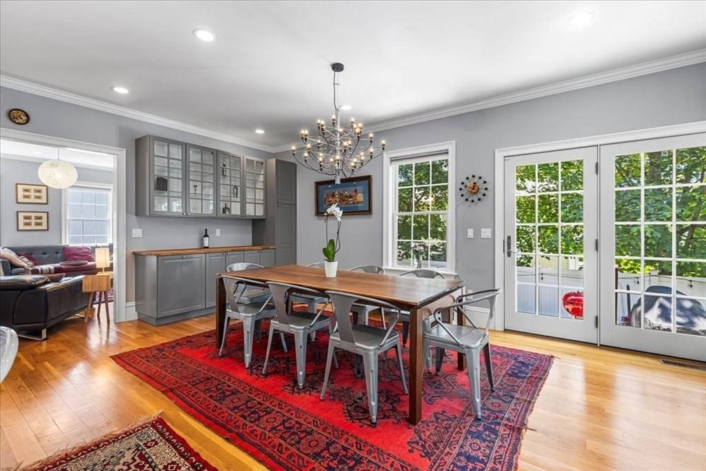 Newton, MA 02464,21 Hale St #21