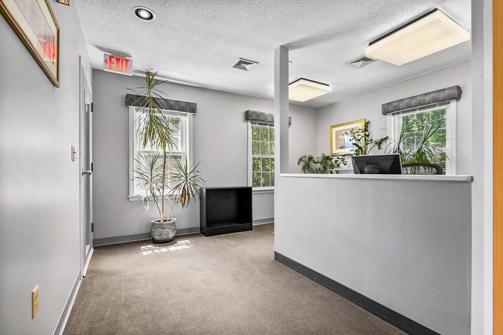 Marshfield, MA 02050,475 School St #3