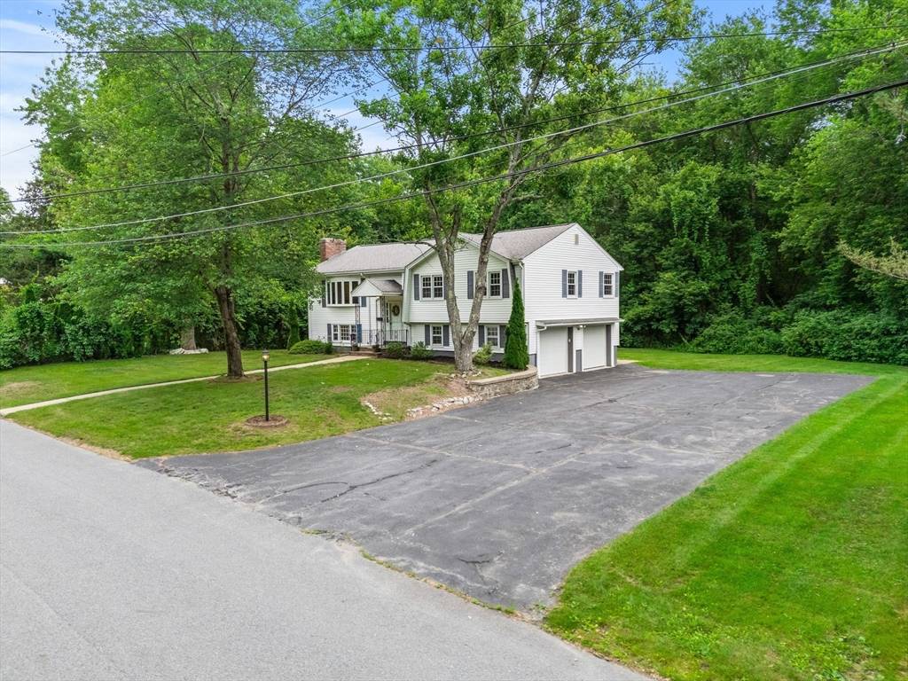 Westwood, MA 02090,15 Stanford Dr