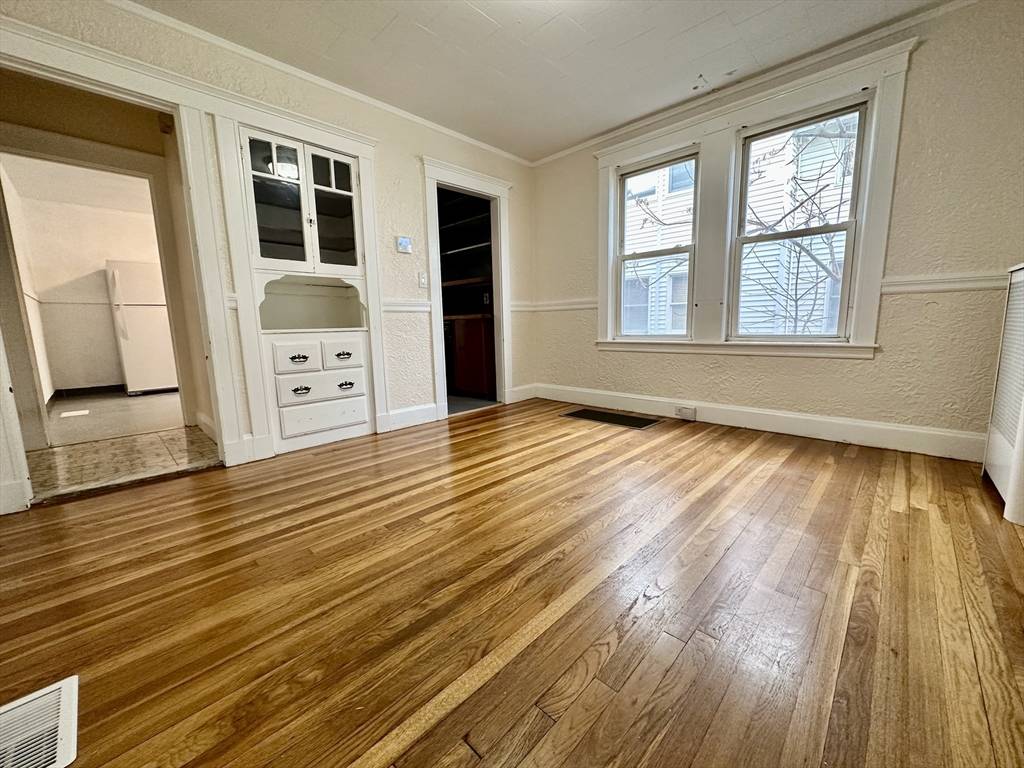 Everett, MA 02149,74 Lewis St ##1