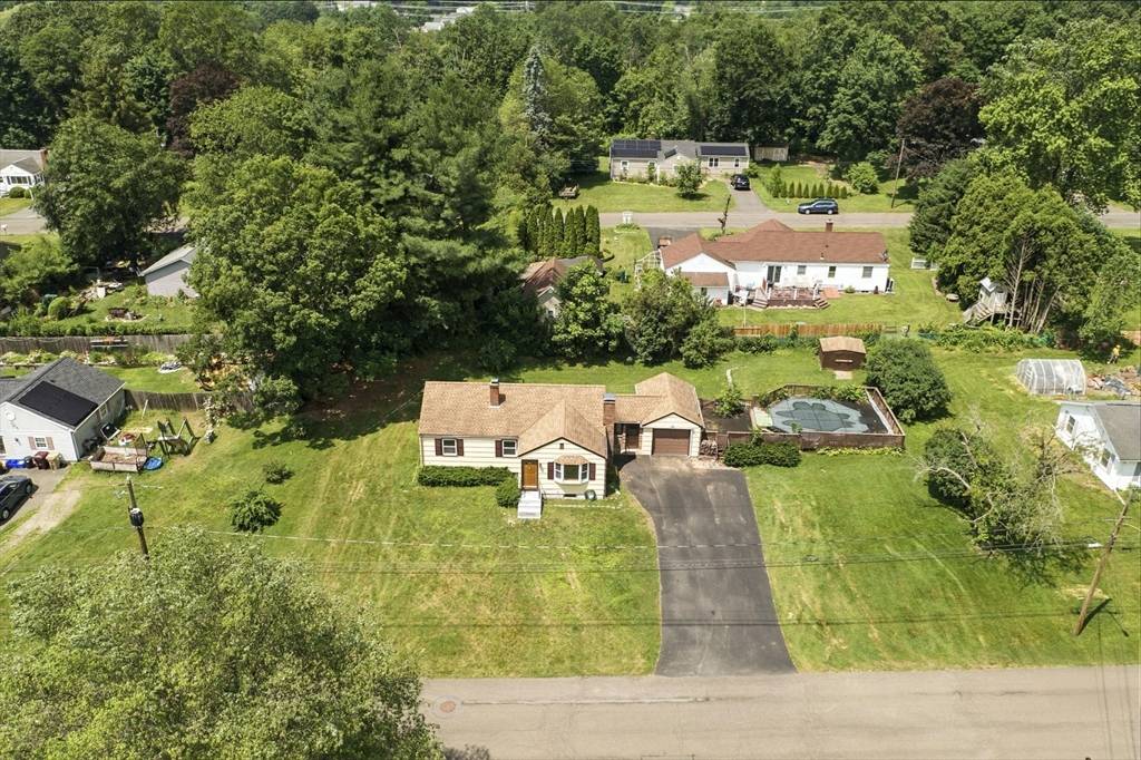 Ludlow, MA 01056,69 Michael St