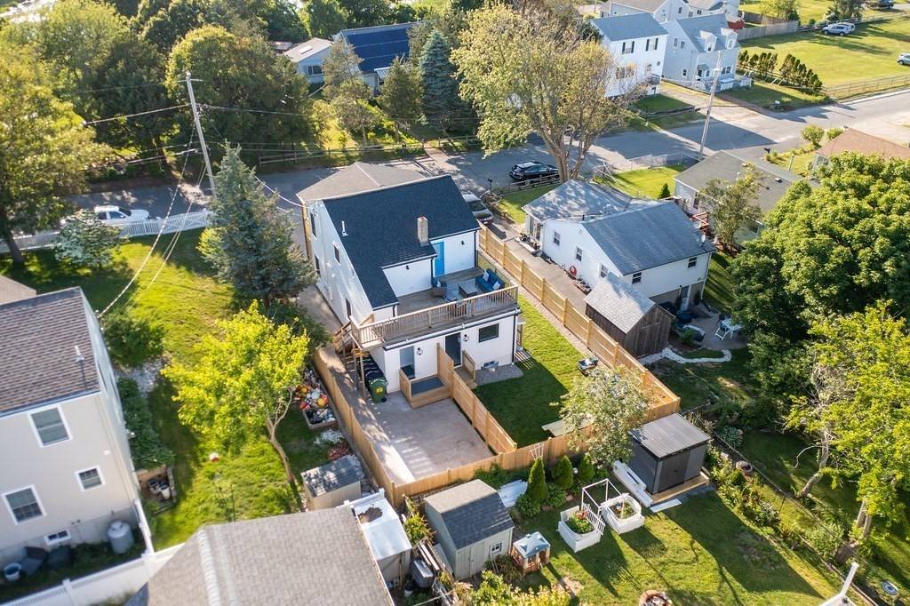 Plymouth, MA 02360,18 Beach St
