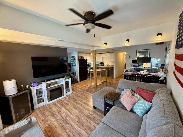 Danvers, MA 01923,466 Newbury #27