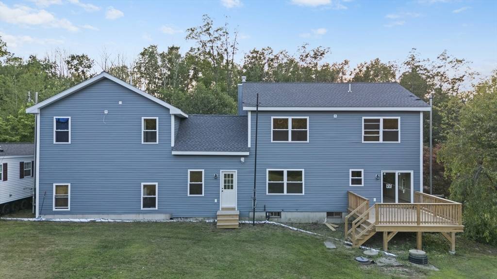 Charlton, MA 01507,13 Boucher Rd