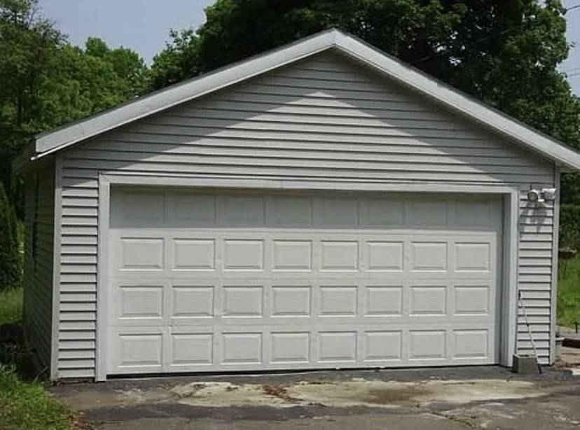 Westfield, MA 01085,95 Prospect Street Extension