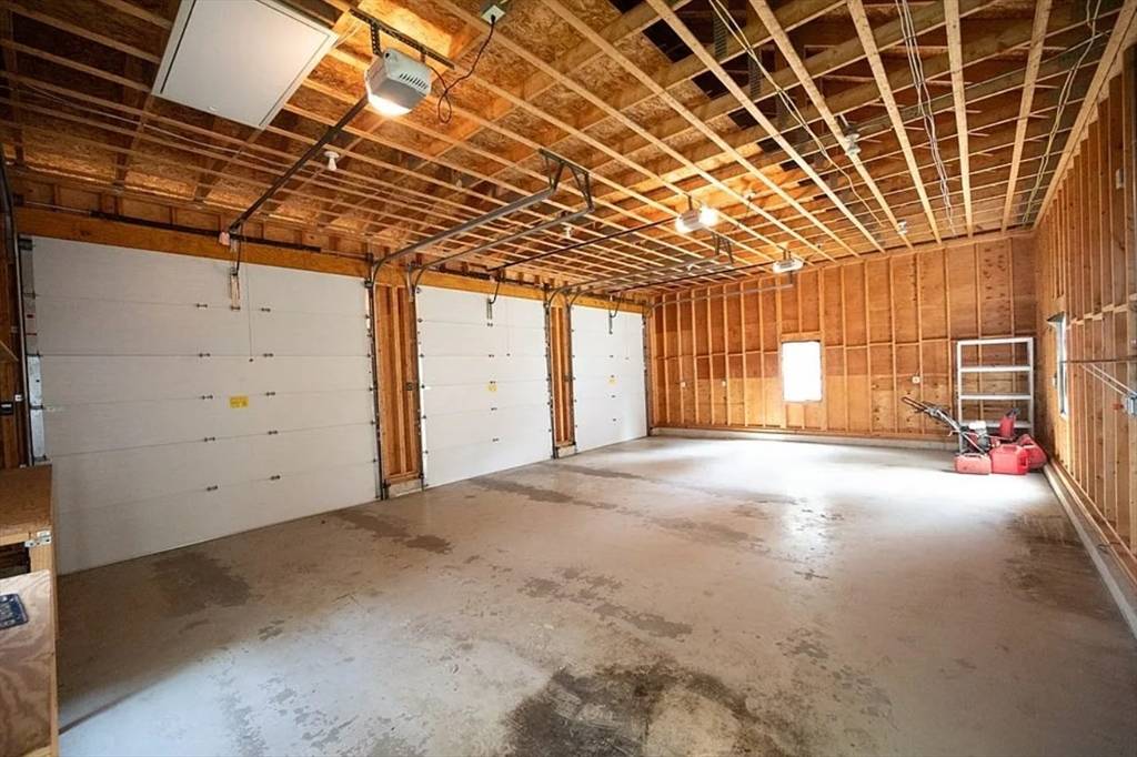 Fitchburg, MA 01420,669 Westminster Hill Road #GARAGE