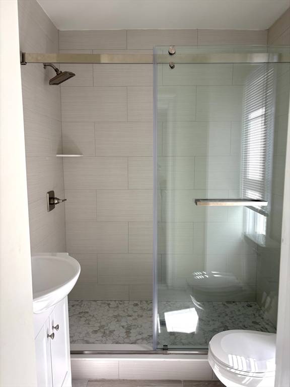 Framingham, MA 01702,39 Freeman St #2