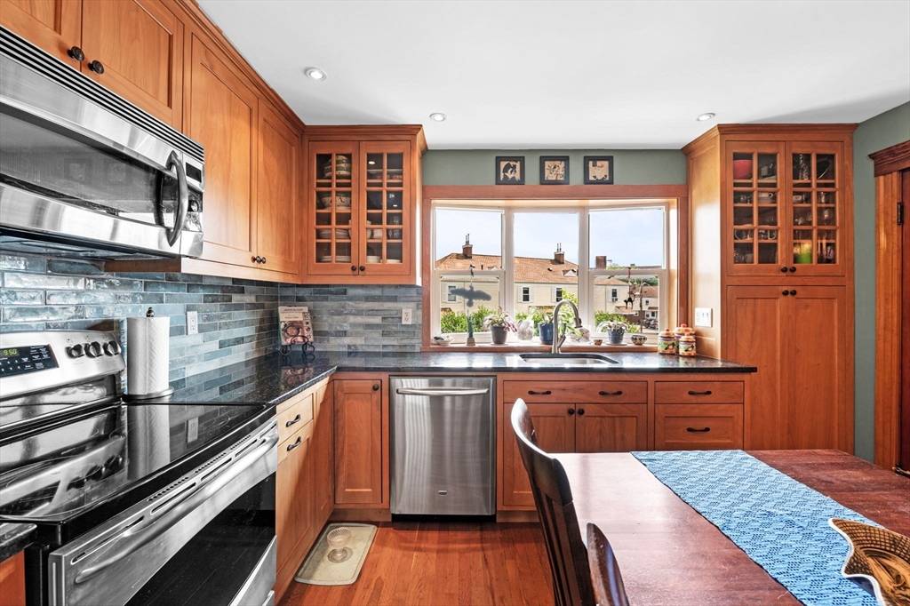 Salem, MA 01970,11 Raymond Road #2