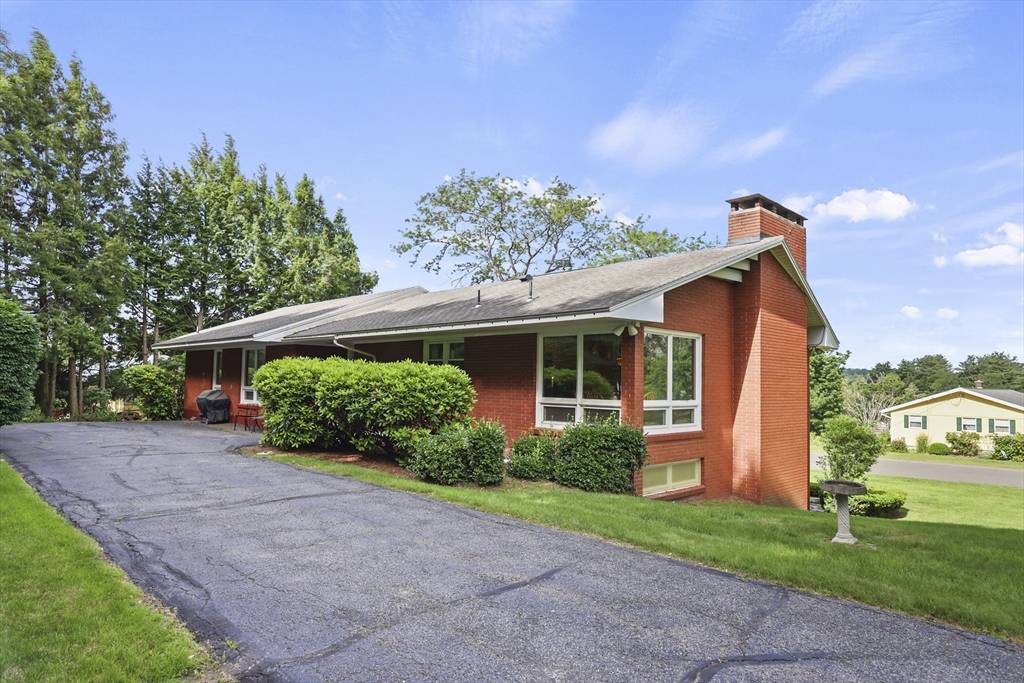 Pittsfield, MA 01201,144 Kittredge Rd