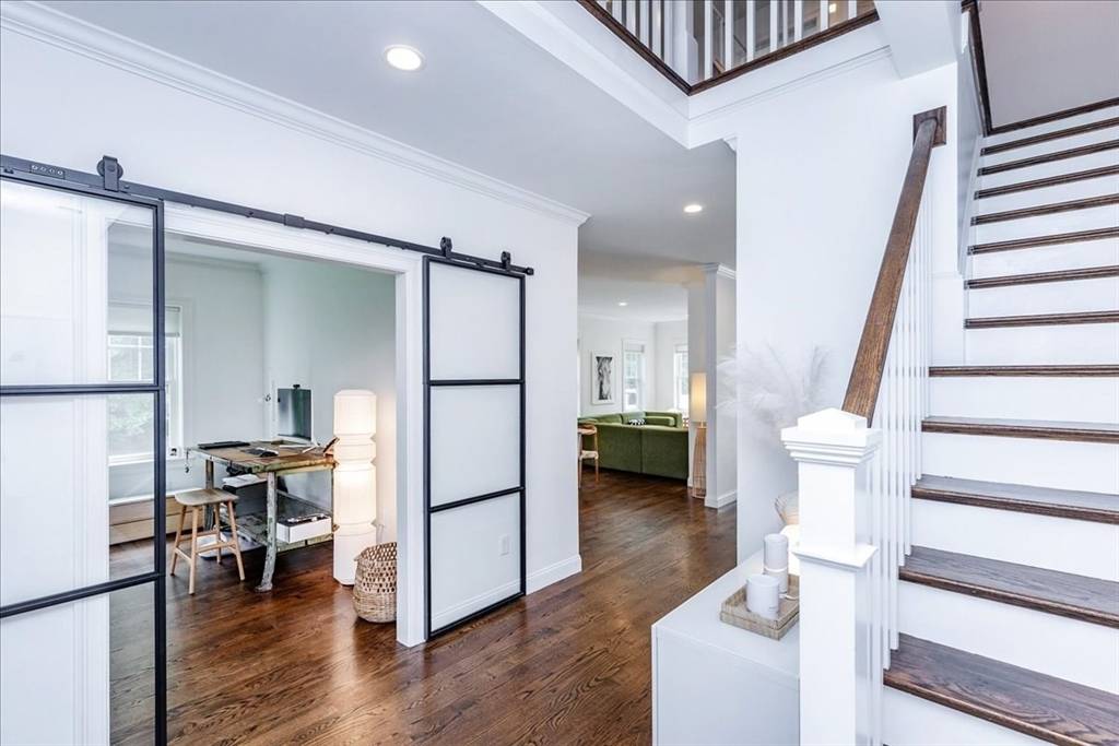 North Andover, MA 01845,404 Summer Street