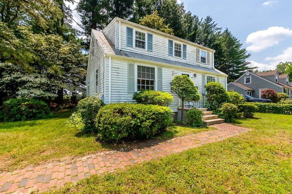 Framingham, MA 01701,22 Londonderry Rd