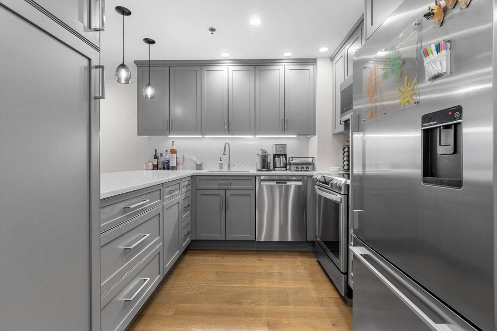 4 Charlesgate E #504 Boston, MA 02215