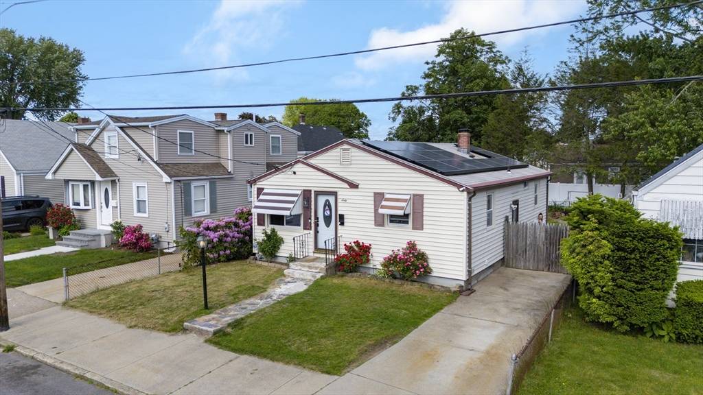 Pawtucket, RI 02861,60 Pine Grove St