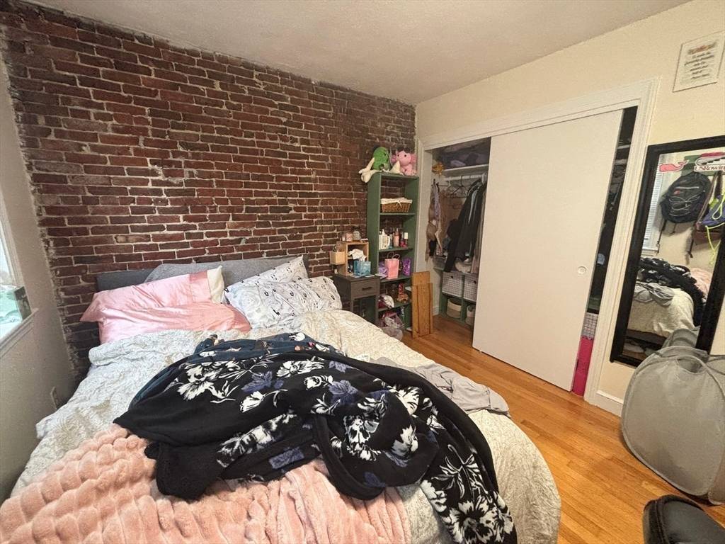 Boston, MA 02111,96 Tyler Street #7F