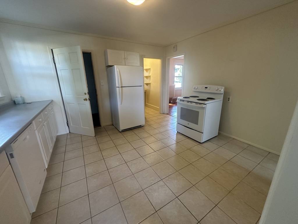 Natick, MA 01760,1 Jefferson St #1