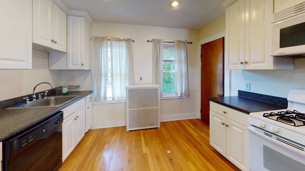 Boston, MA 02135,47 Fairbanks St #2