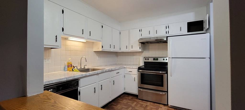 Quincy, MA 02170,100 Grandview Ave #11A
