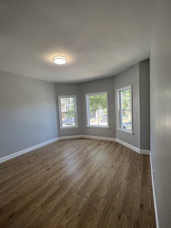 Revere, MA 02151,1611 N Shore Rd #2