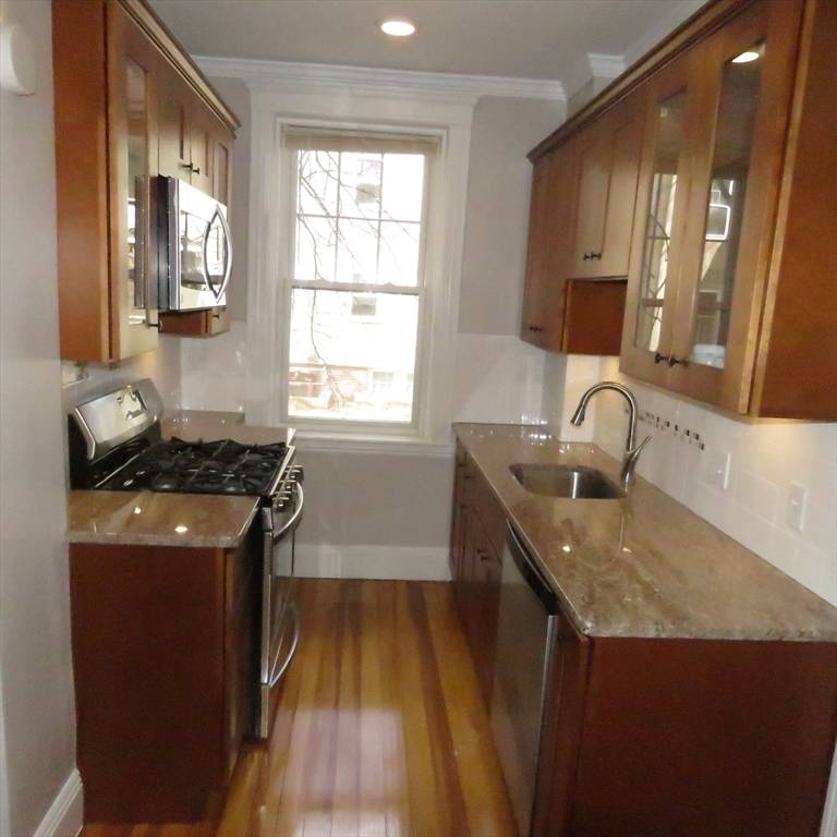 Cambridge, MA 02138,21 Shepard Street #3
