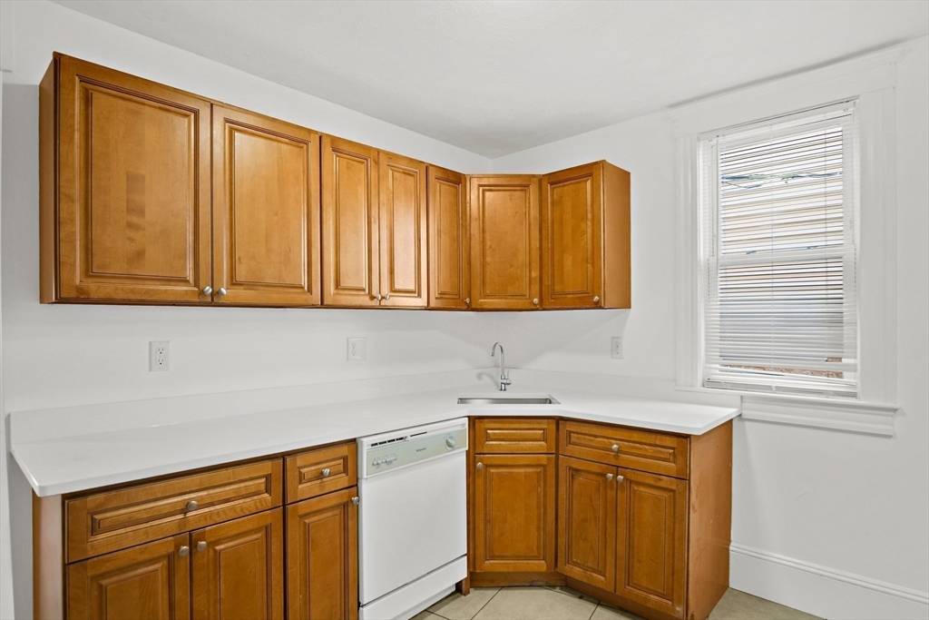 Boston, MA 02122,2 Walnut #2