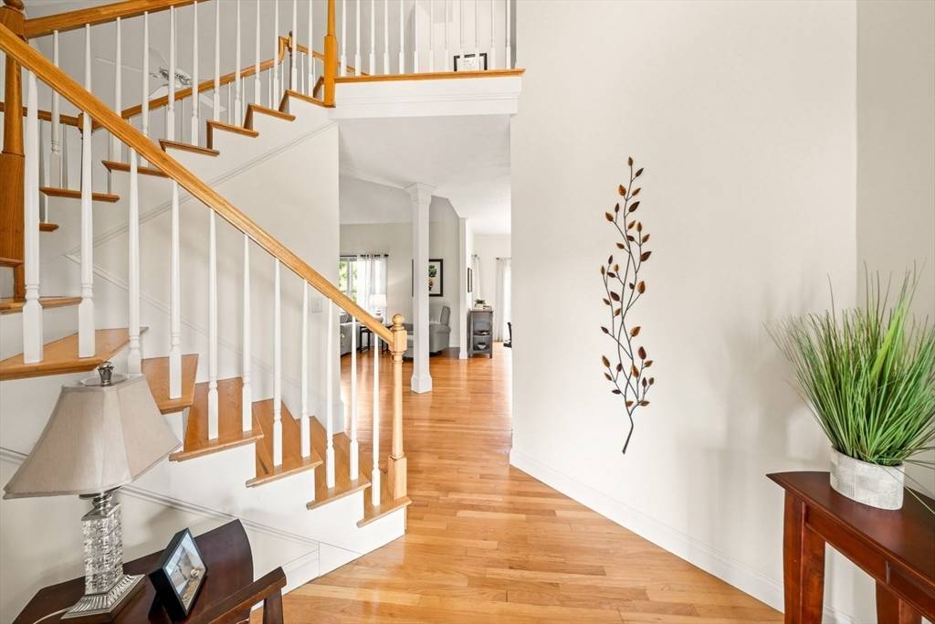 Dartmouth, MA 02748,75 Country Way #75