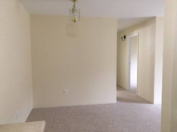 Natick, MA 01760,2 Village Way #6