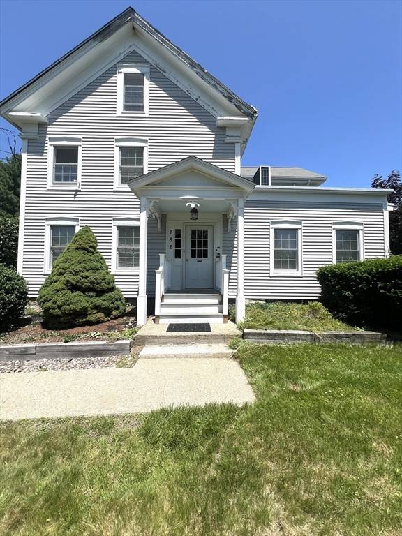 Medway, MA 02053,282 Village Street #1