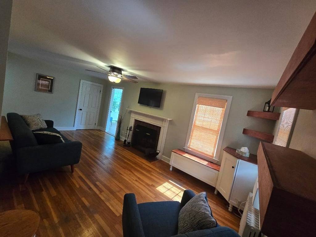Auburn, MA 01501,3 South Ter