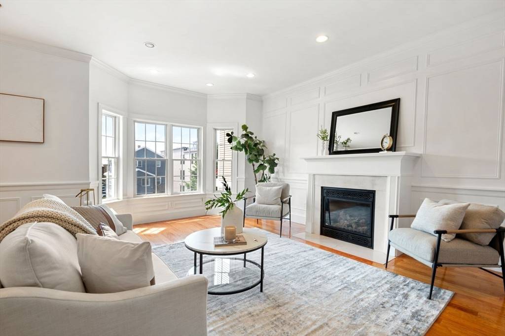 Boston, MA 02127,823 East Sixth Street #1
