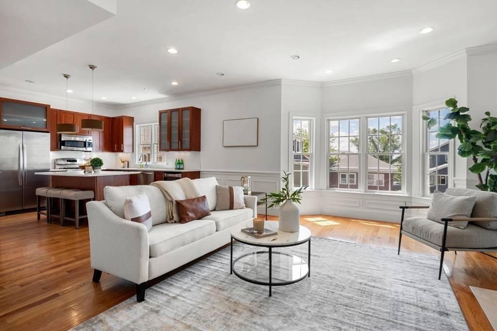 Boston, MA 02127,823 East Sixth Street #1
