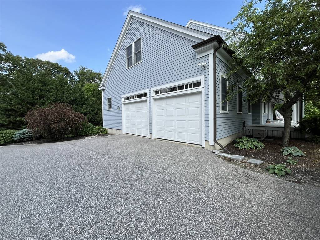 Scituate, MA 02066,94 Arrowwood Dr
