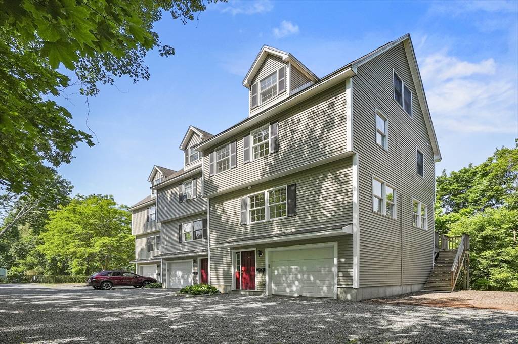 Clinton, MA 01510,459 Brook Street #C