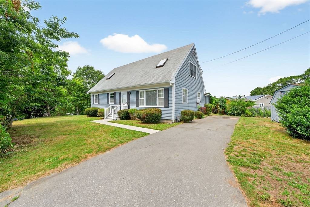 New Bedford, MA 02745,31 Charles L Mccombs Blvd