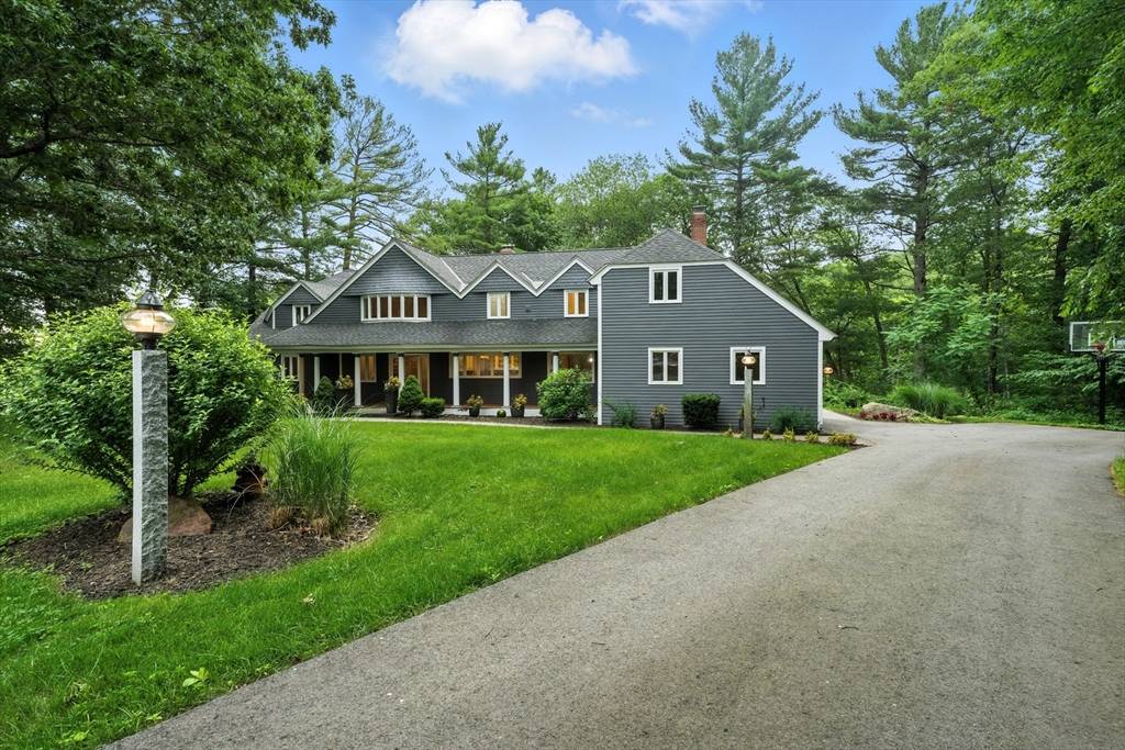 North Andover, MA 01845,30 Ironwood Rd