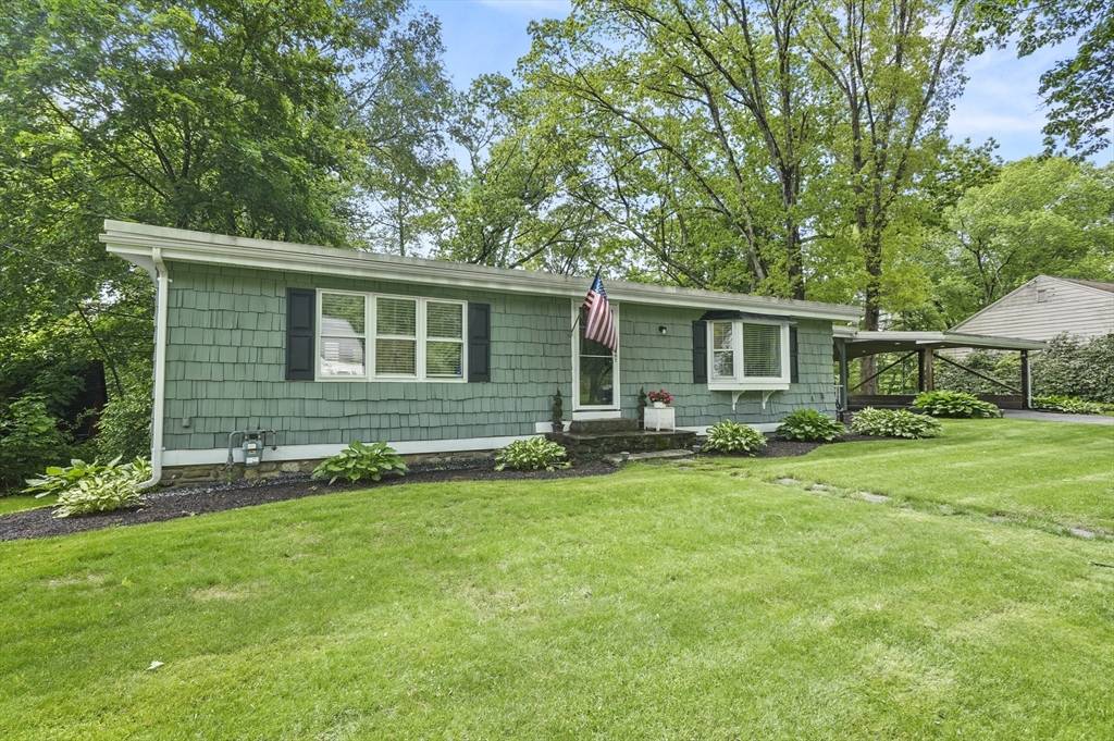 Southbridge, MA 01550,228 Hillside Road