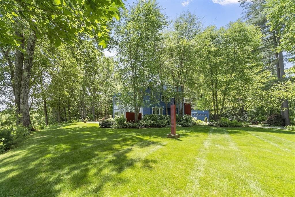 Carlisle, MA 01741,389 River Rd