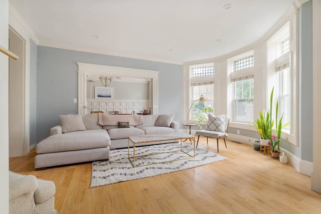 Brookline, MA 02446,200 Saint Paul #1