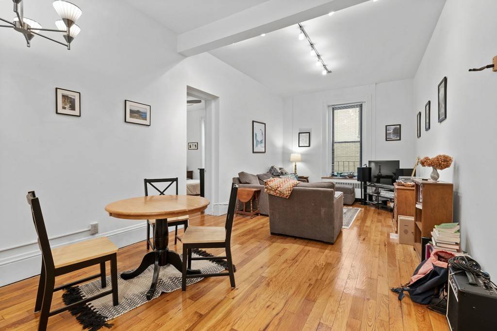Boston, MA 02116,271 Dartmouth #2E
