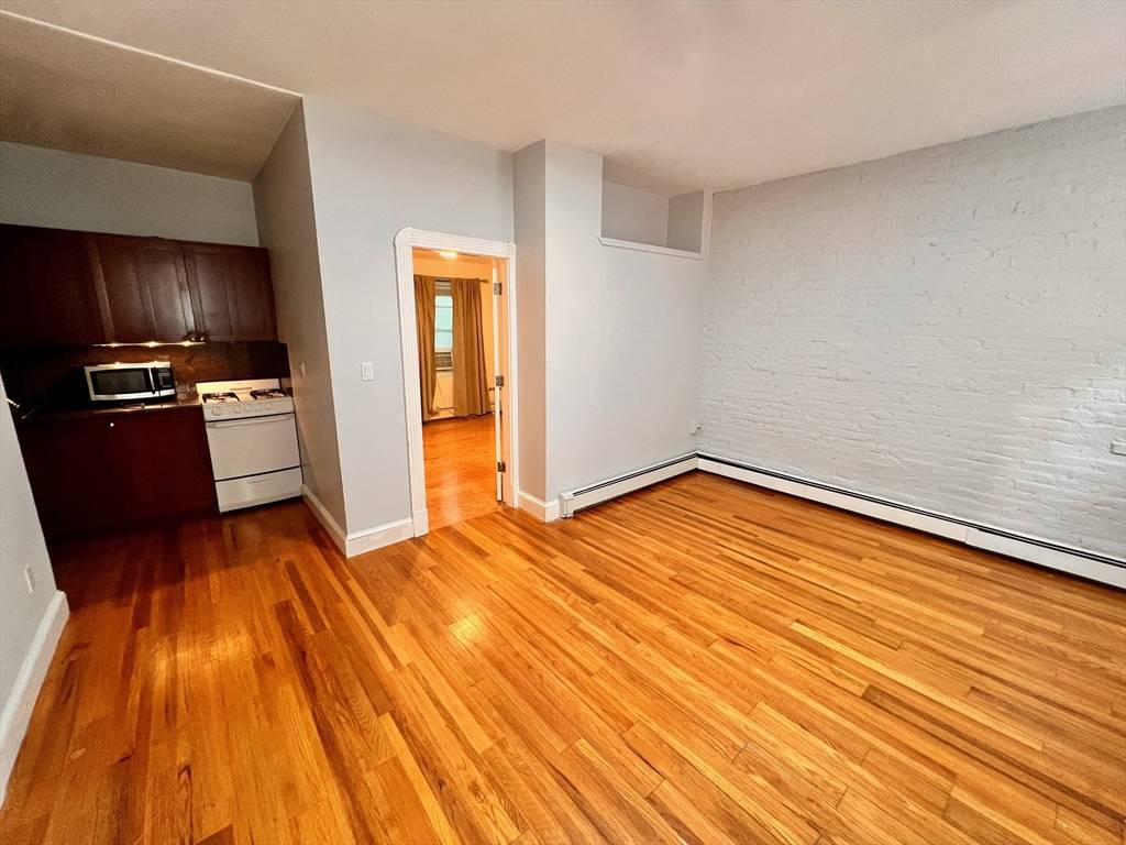 Boston, MA 02114,53 Phillips St #-