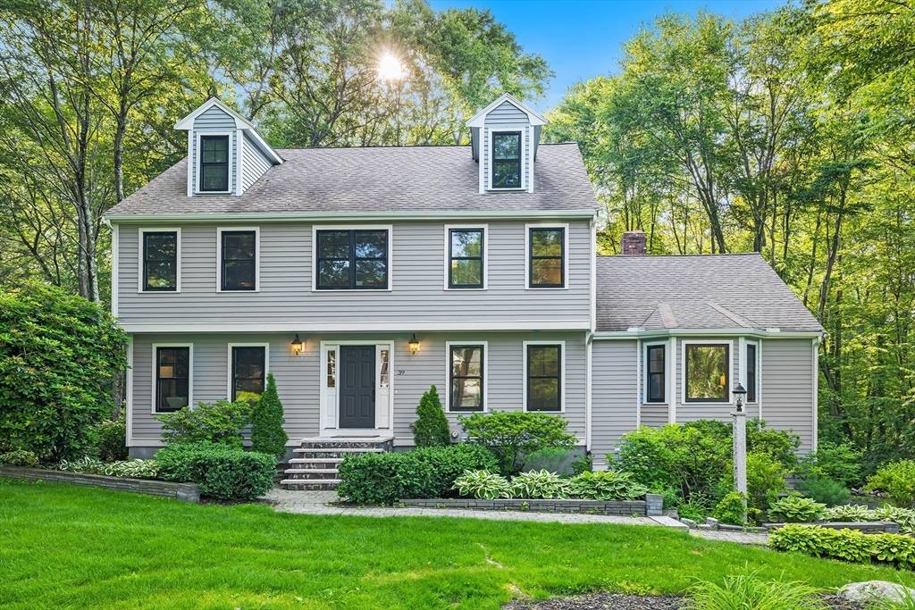 Hopkinton, MA 01748,39 Blueberry Ln