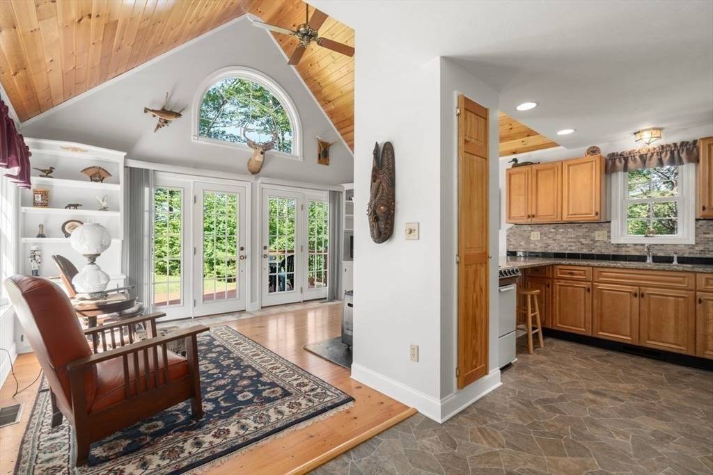Rutland, MA 01603,19 Finn Park Rd