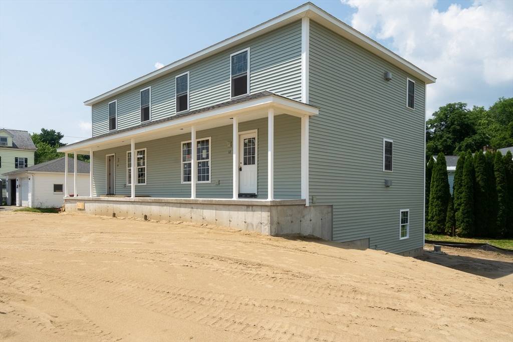 Easthampton, MA 01027,12 Glen Clove Pl #B