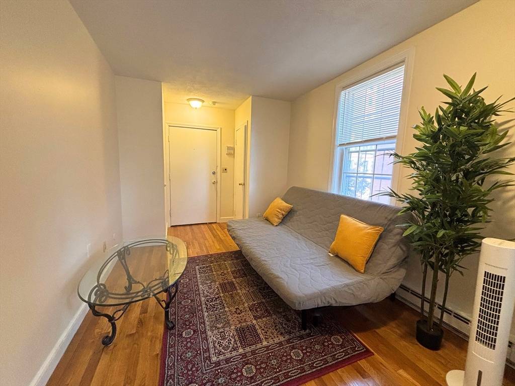 Boston, MA 02111,94 Tyler Street #4F
