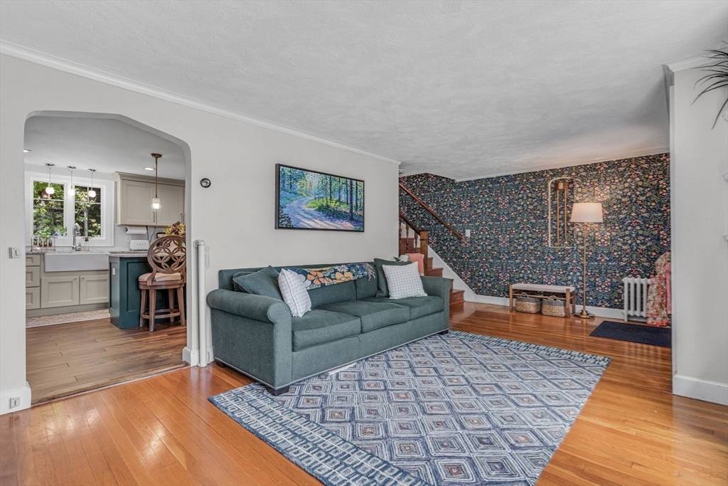 82 North Street Newton, MA 02460