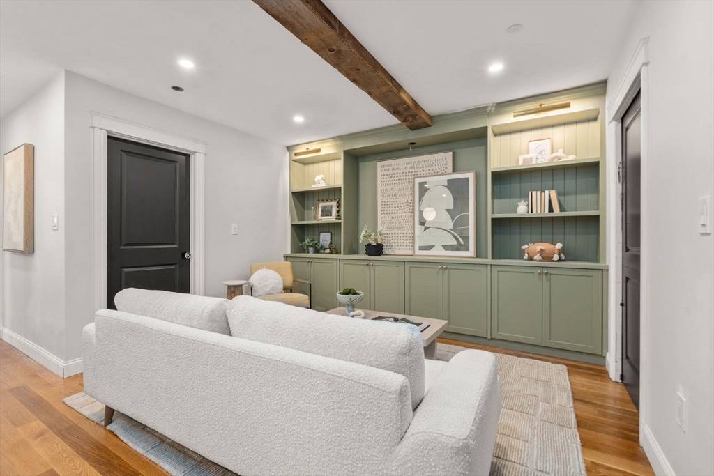 27 Mystic Street #1 Boston, MA 02129